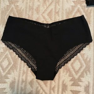 COPY - Victoria’s Secret hipster boy shorts black…